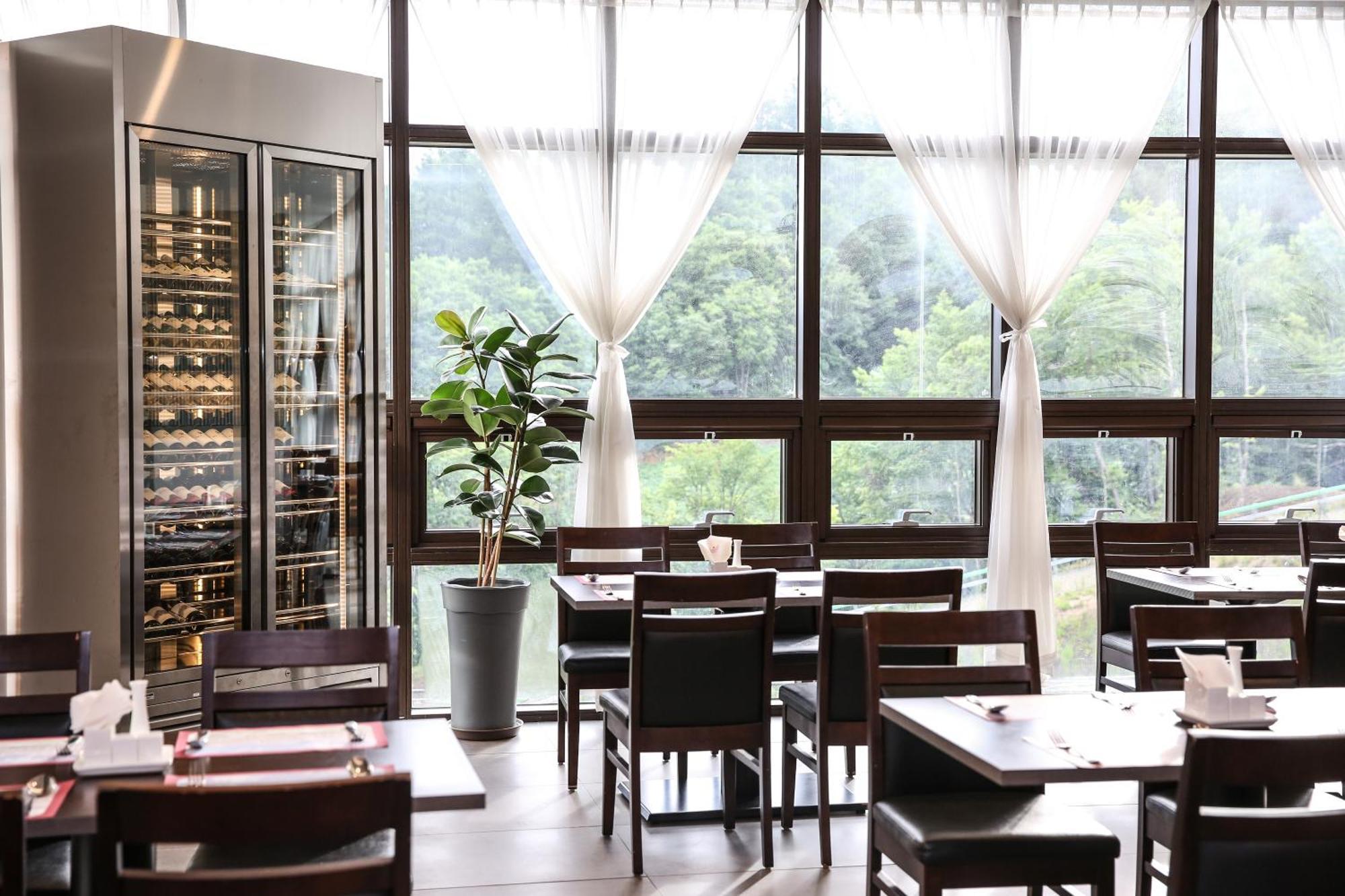 Ramada Hotel & Suite By Wyndham Gangwon Pyeongchang Ngoại thất bức ảnh