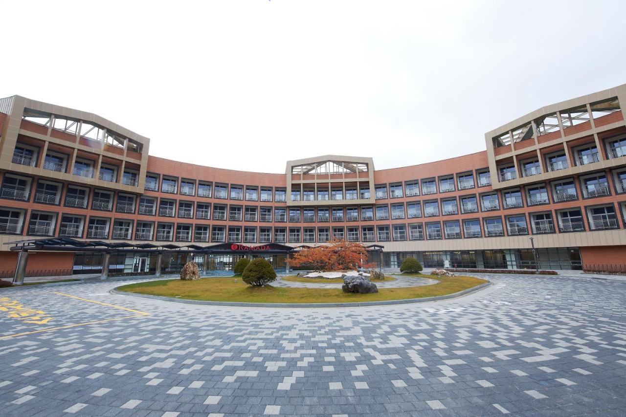 Ramada Hotel & Suite By Wyndham Gangwon Pyeongchang Ngoại thất bức ảnh